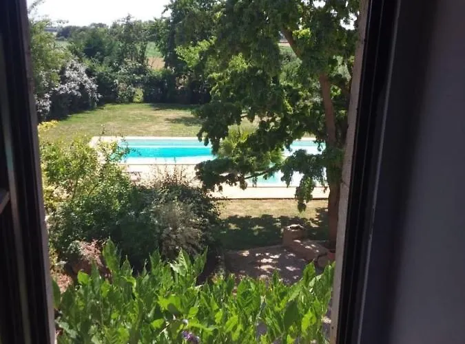 Bed & Breakfast La Nougeraie